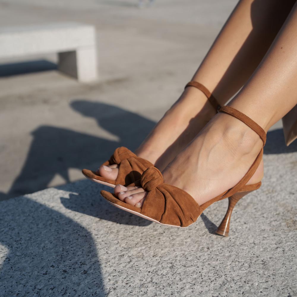 Sandalo Mojito marrone indossato
